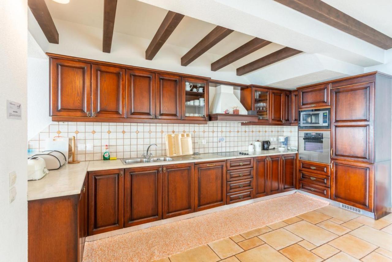 Villa Emilios 卡拉米 外观 照片