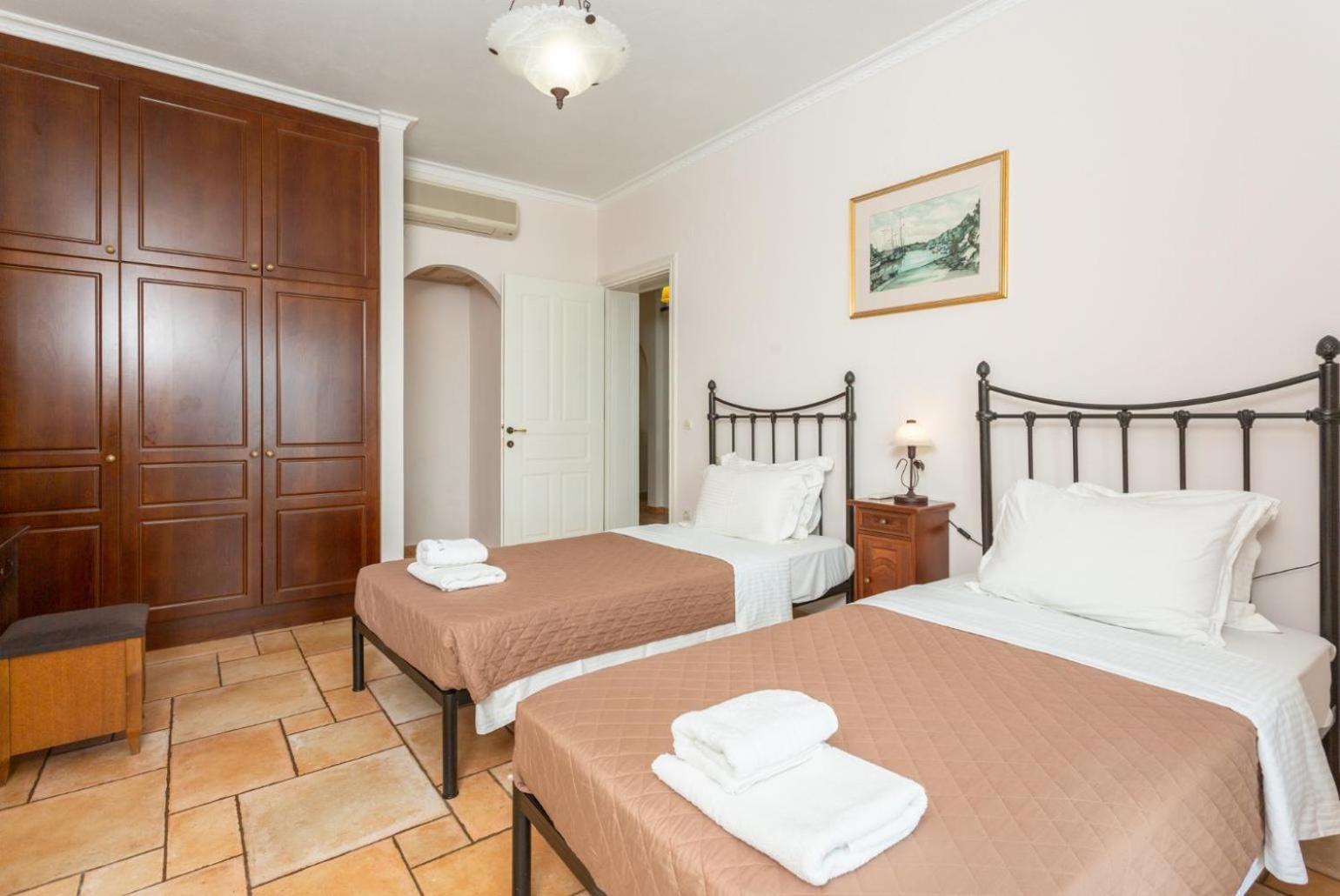 Villa Emilios 卡拉米 外观 照片